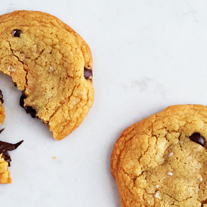 Sweetsugarbean's Chocolate Chip Cookies with Flaky Salt