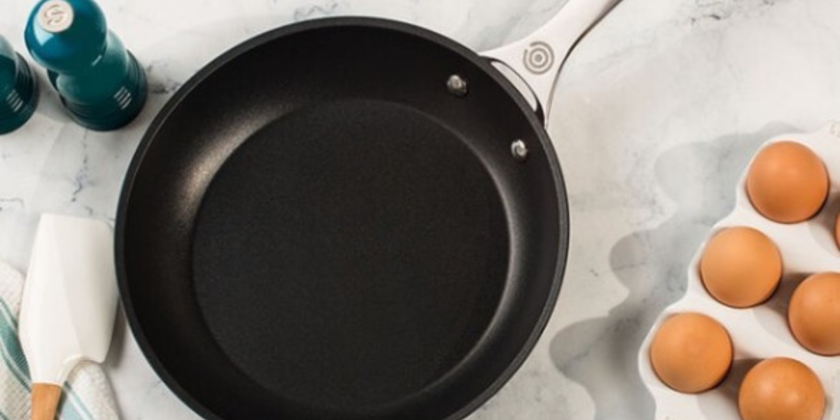 Le Creuset Nonstick Frypans Are Back — Now 40% OFF!