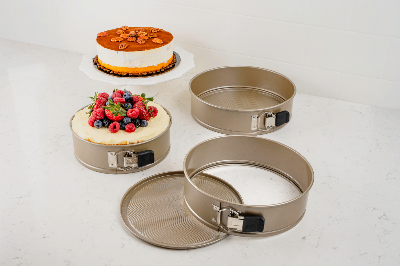 Cuisipro Non stick Spring form Pan 9.5" in