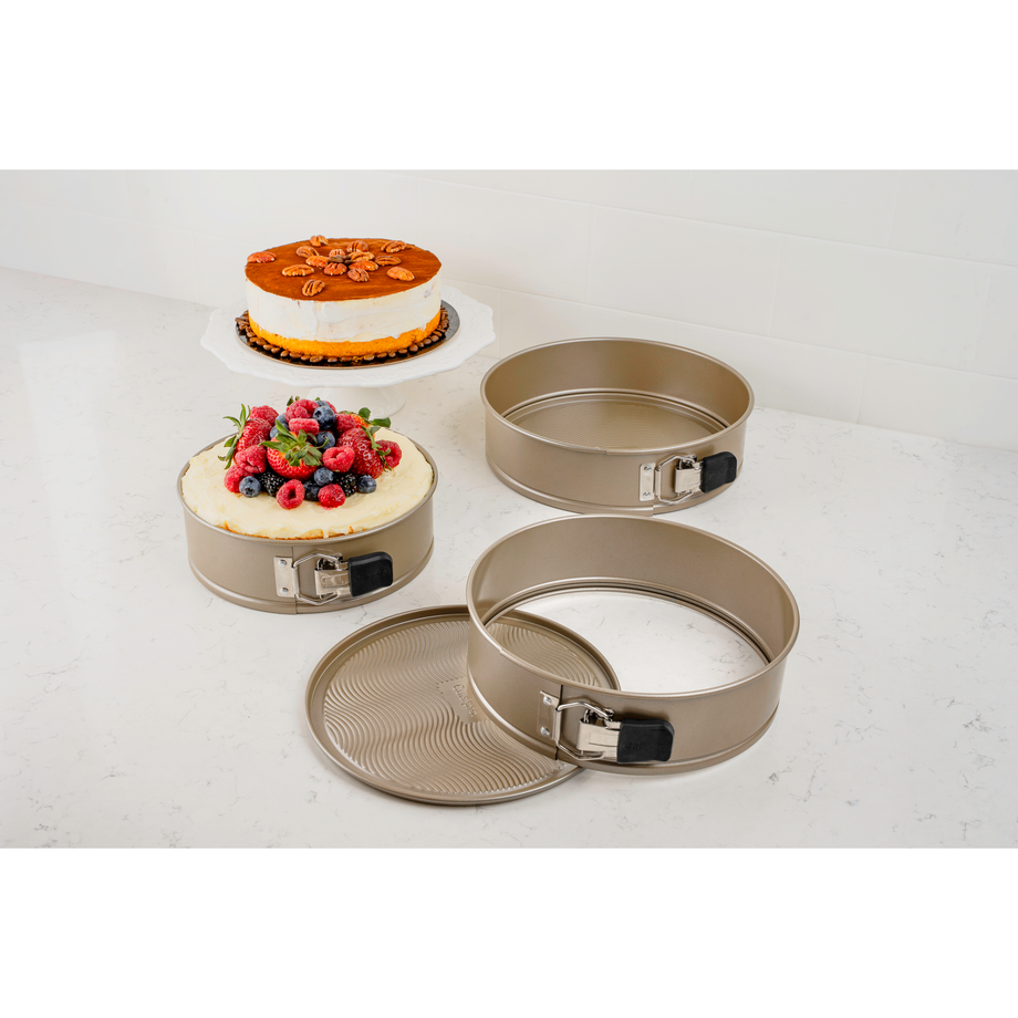 Cuisipro Non stick Spring form Pan 8"