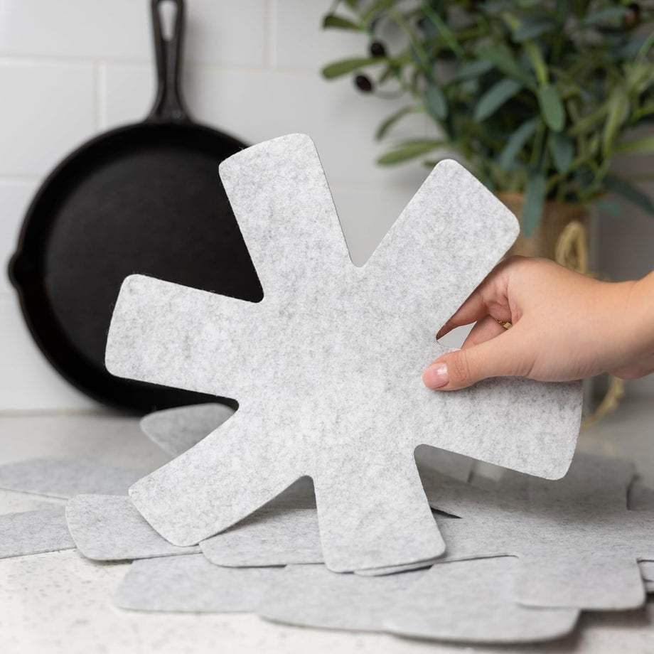 Anchor Hocking Oil & Vinegar Bottle avec Spout - 9"