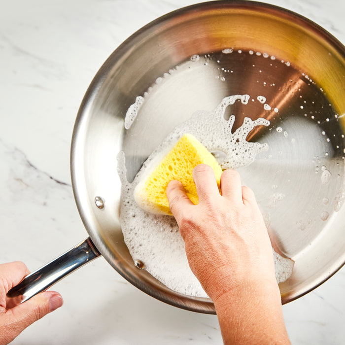 All-Clad G5 12.5" Graphite Core Skillet with Lid