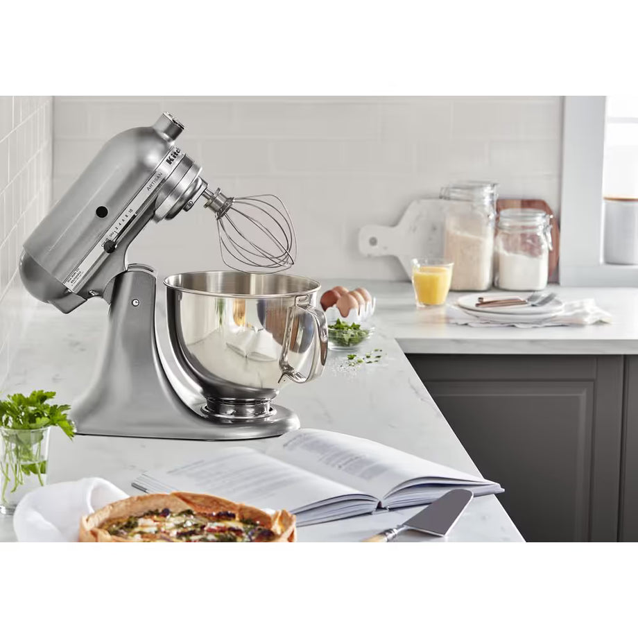 KitchenAid® Artisan 5 Quart / 4.7L Stand Mixer - Contour Silver