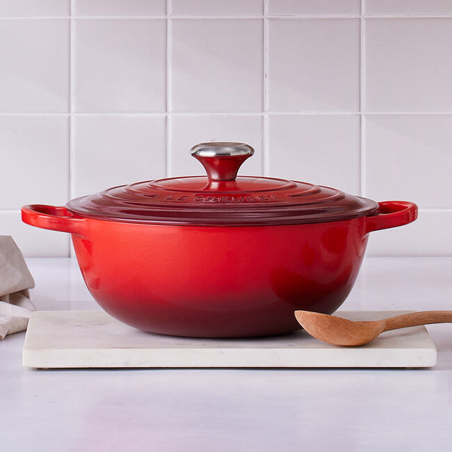 Le Creuset 4.9L Chef's Oven - Cerise