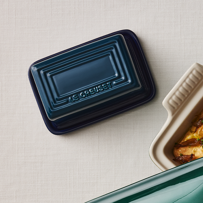 Le Creuset 1lb Butter Dish - Agave