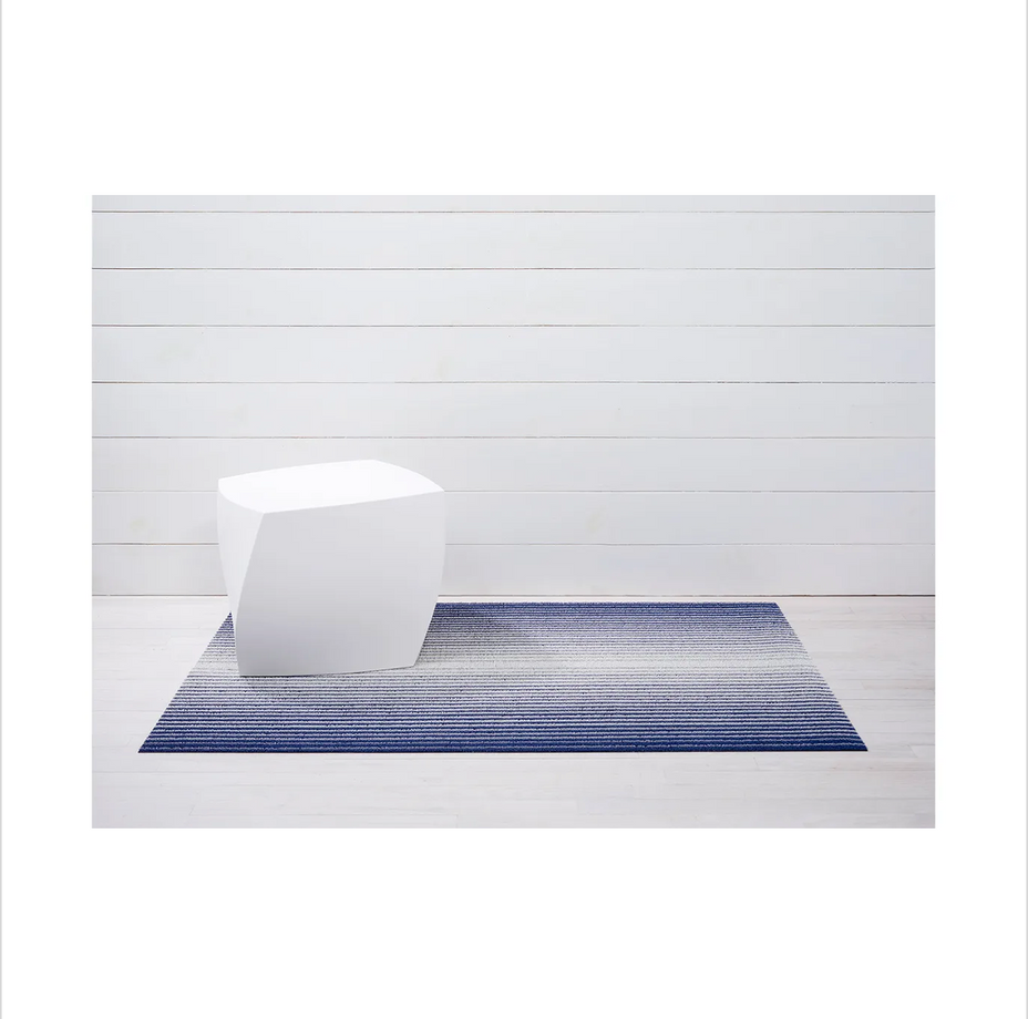 Chilewich Indoor Outdoor Shag Utility Mat - Domino / Denim / 24x36"
