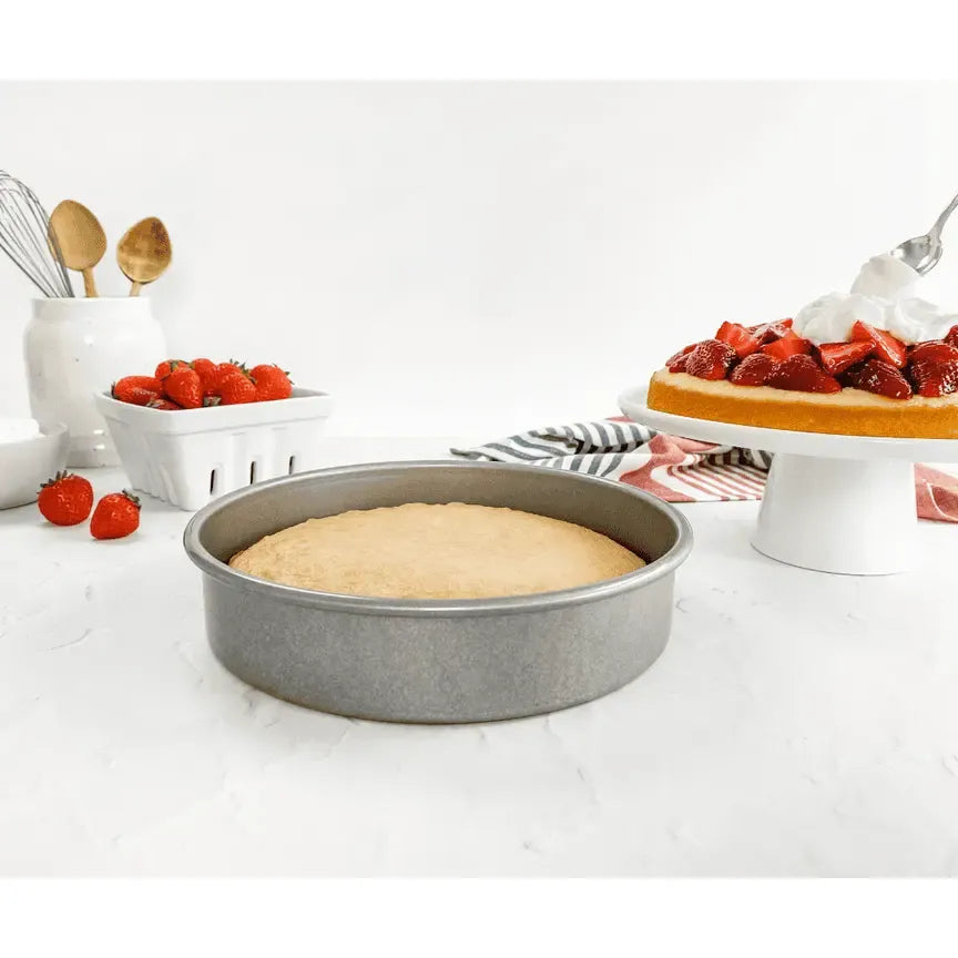 USA PAN® 10" Round Cake Pan