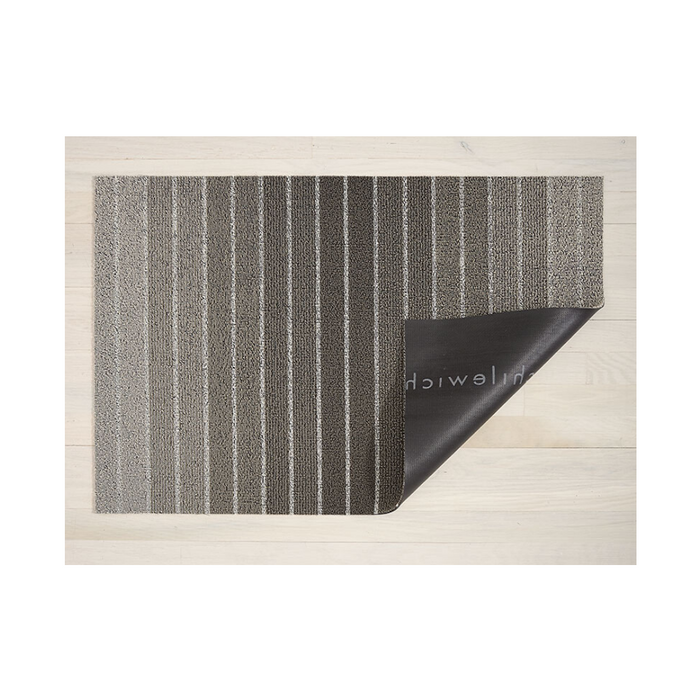 Chilewich Indoor Outdoor Shag Doormat - Taupe / 18x28"