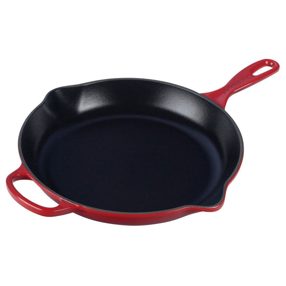 Le Creuset 30cm Signature Iron Handle Skillet - Cerise